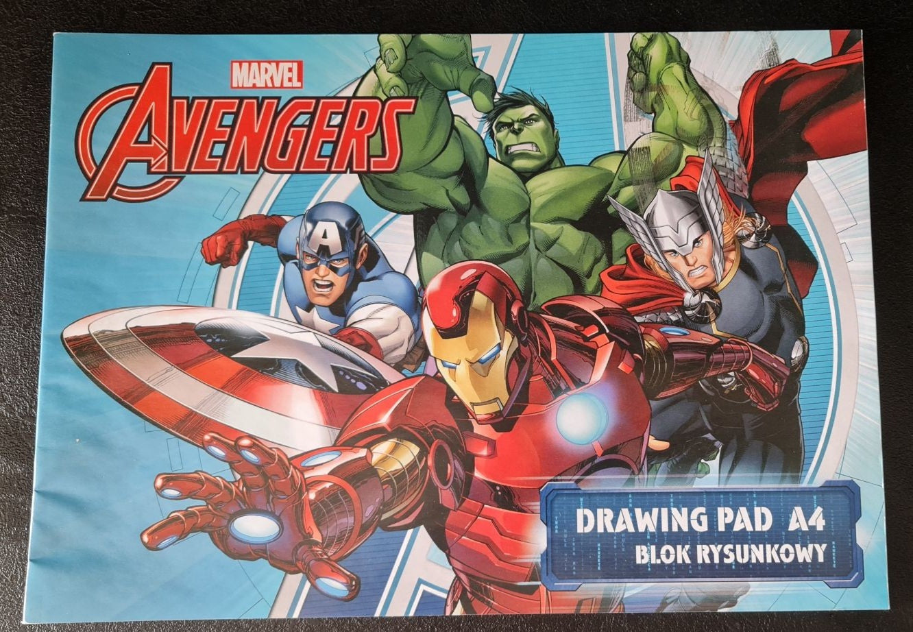 Bloc de coloriage A4 / 20 Pages - Avengers (bleu)